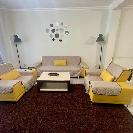 Enjoy Apartments - Spacious Retreat In Our Villa Cluj-Napoca Esterno foto