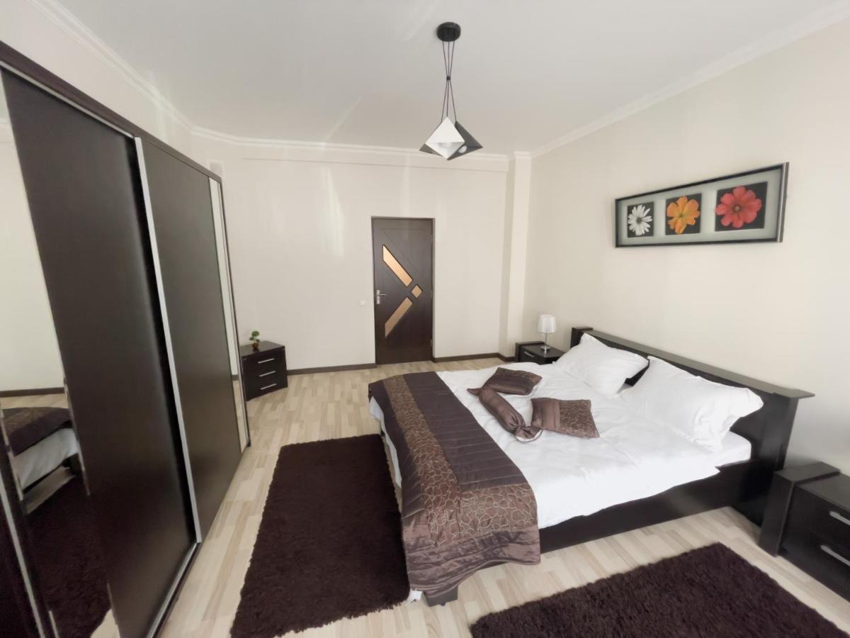 Enjoy Apartments - Spacious Retreat In Our Villa Cluj-Napoca Esterno foto