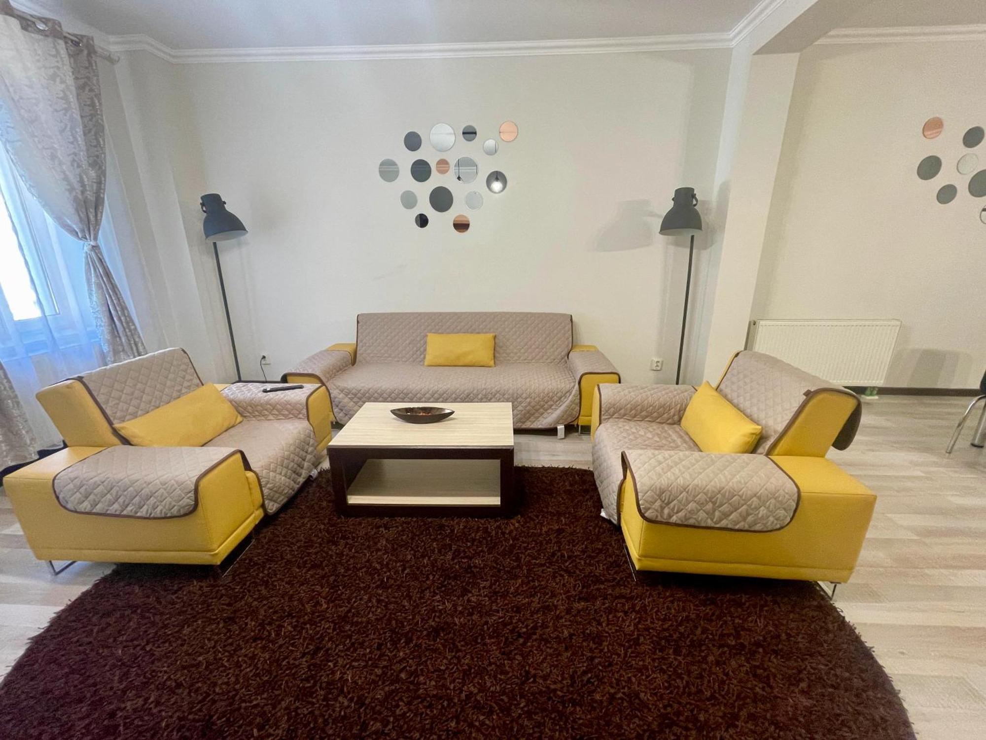 Enjoy Apartments - Spacious Retreat In Our Villa Cluj-Napoca Esterno foto